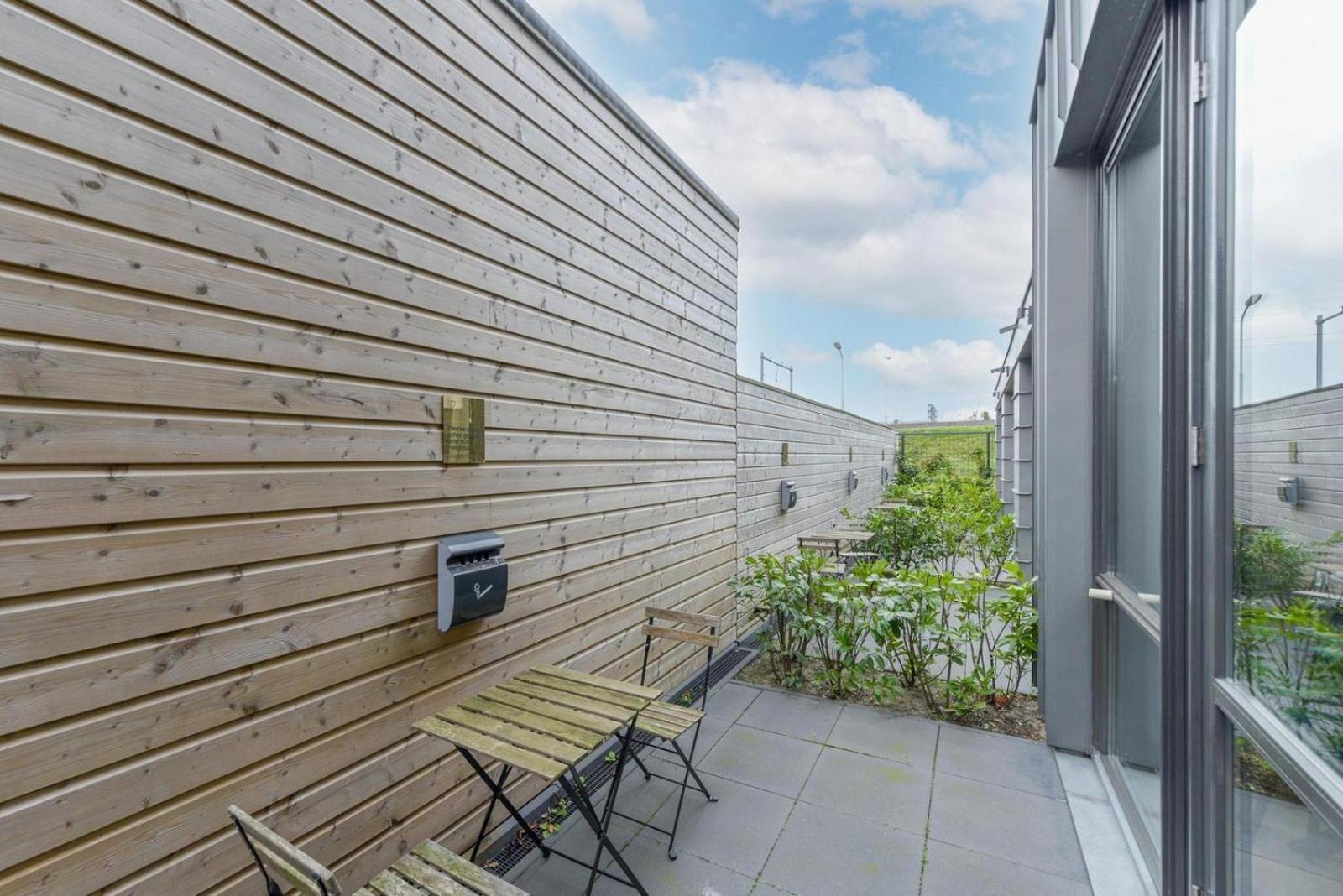 Novallure Short Stay Apartments Leidschendam Exterior photo